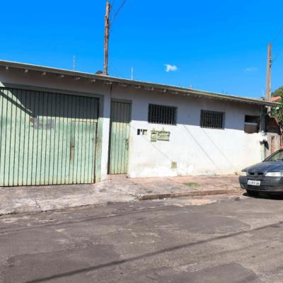 CASA c/ 252m² em Terreno c/ 374m² – Bauru – SP