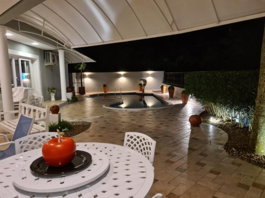 Foto ilustrativa 18 - CASA c/ 421m² – COND. SÃO PAULO II (Granja Viana)