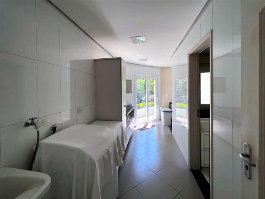Foto ilustrativa 27 - CASA c/ 421m² – COND. SÃO PAULO II (Granja Viana)