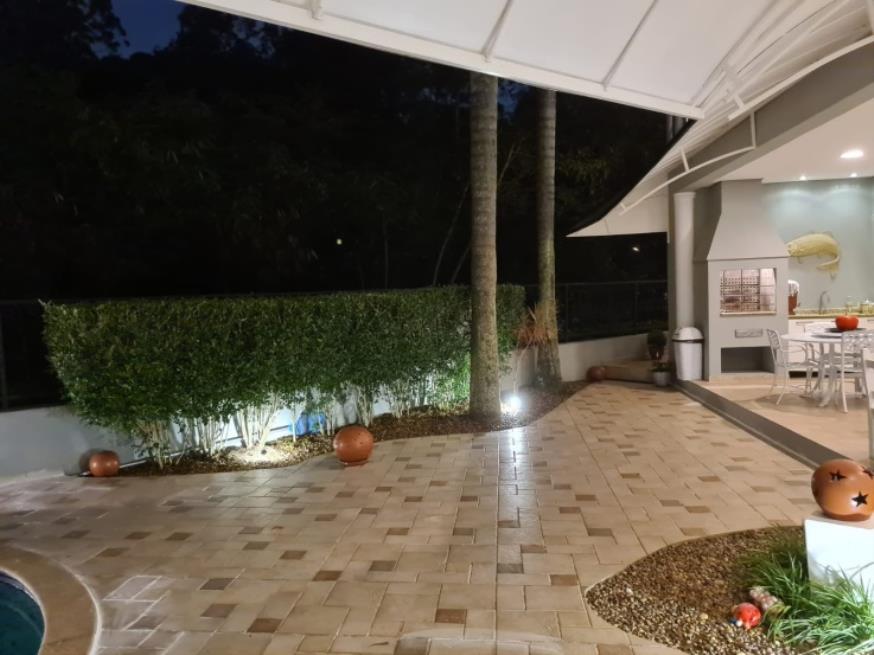 Foto ilustrativa 16 - CASA c/ 421m² – COND. SÃO PAULO II (Granja Viana)