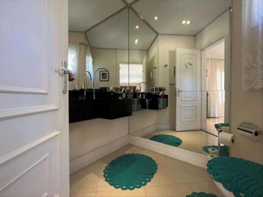 Foto ilustrativa 39 - CASA c/ 421m² – COND. SÃO PAULO II (Granja Viana)