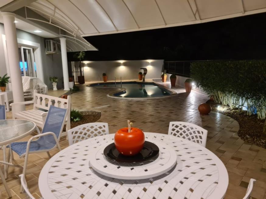 Foto ilustrativa 22 - CASA c/ 421m² – COND. SÃO PAULO II (Granja Viana)