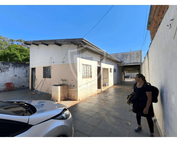 Foto de CASA c/ 252m² em Terreno c/ 374m² - Bauru - SP