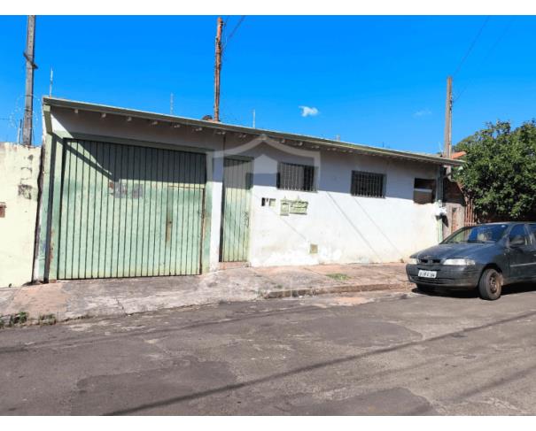 Foto de CASA c/ 252m² em Terreno c/ 374m² - Bauru - SP