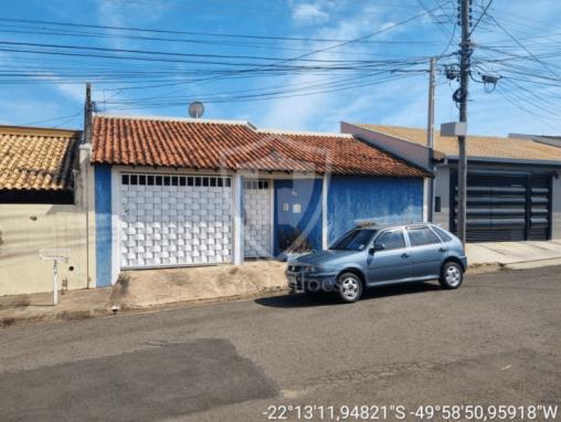 CASA c/ 171m² EM TERRENO c/ 200m² - Marília/SP